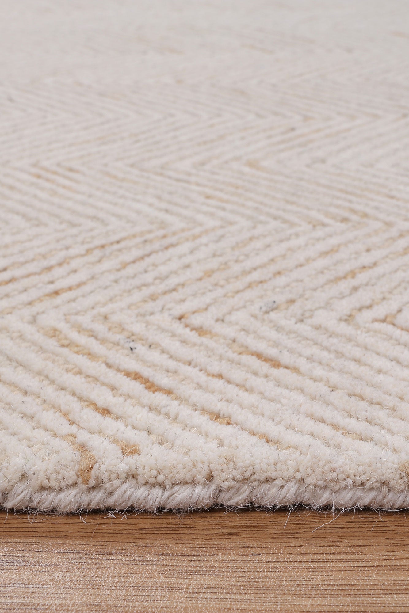 Posy Chevron 11C Beige Wool Rug