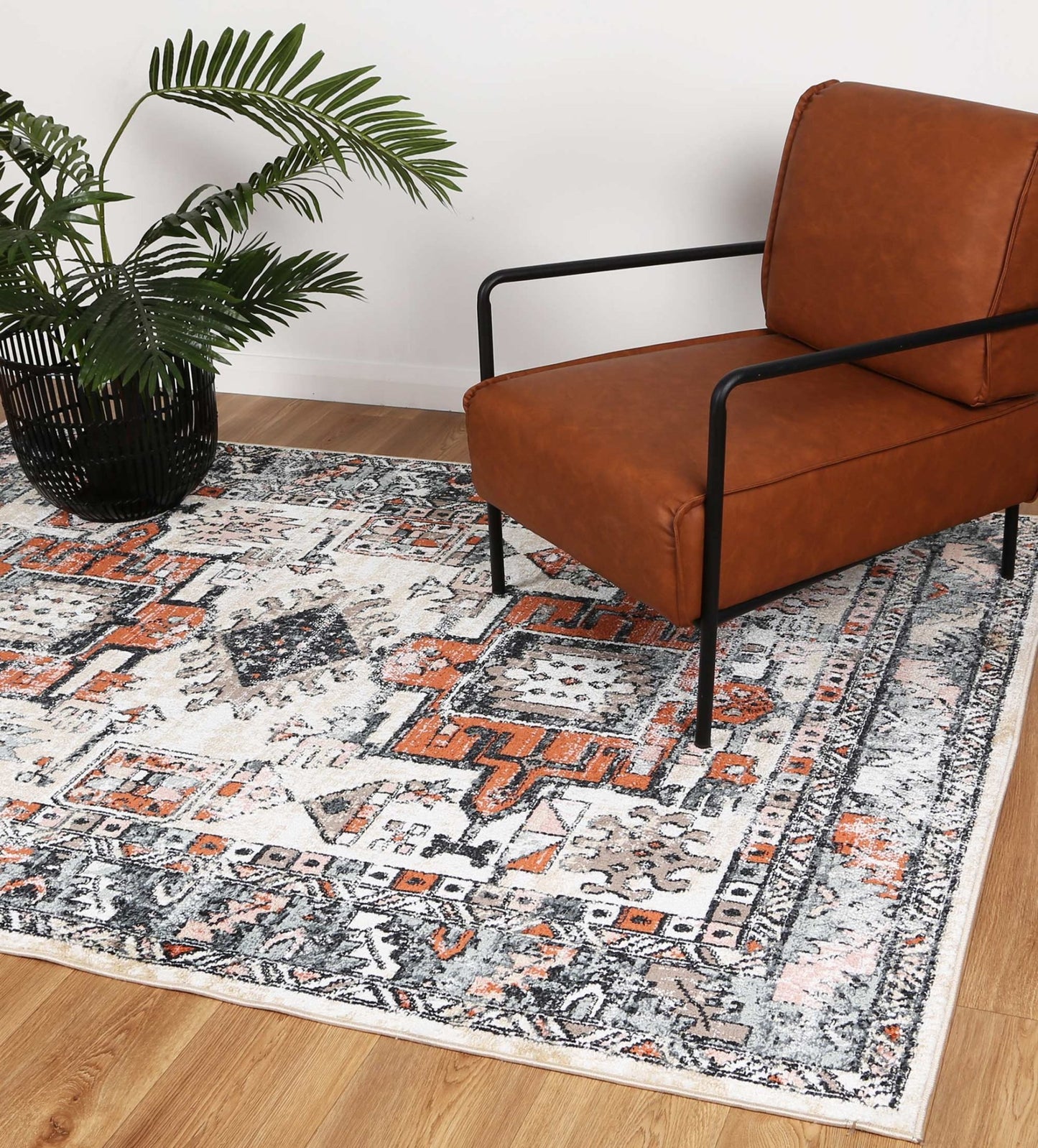 Anatolia Traditional Black Cream Rug - Nova Rugs