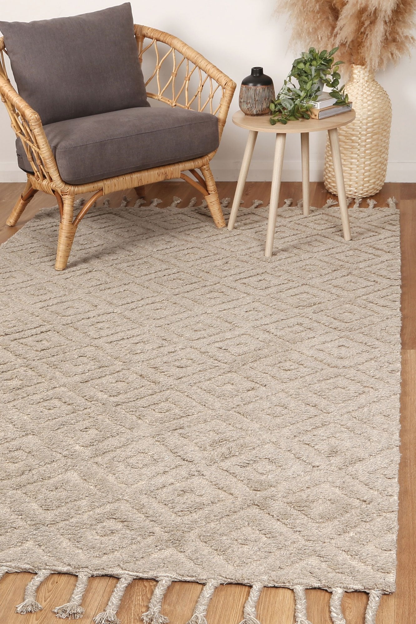 Ash Akanksha Hand-Tufted Wool-Blend Rug - Nova Rugs