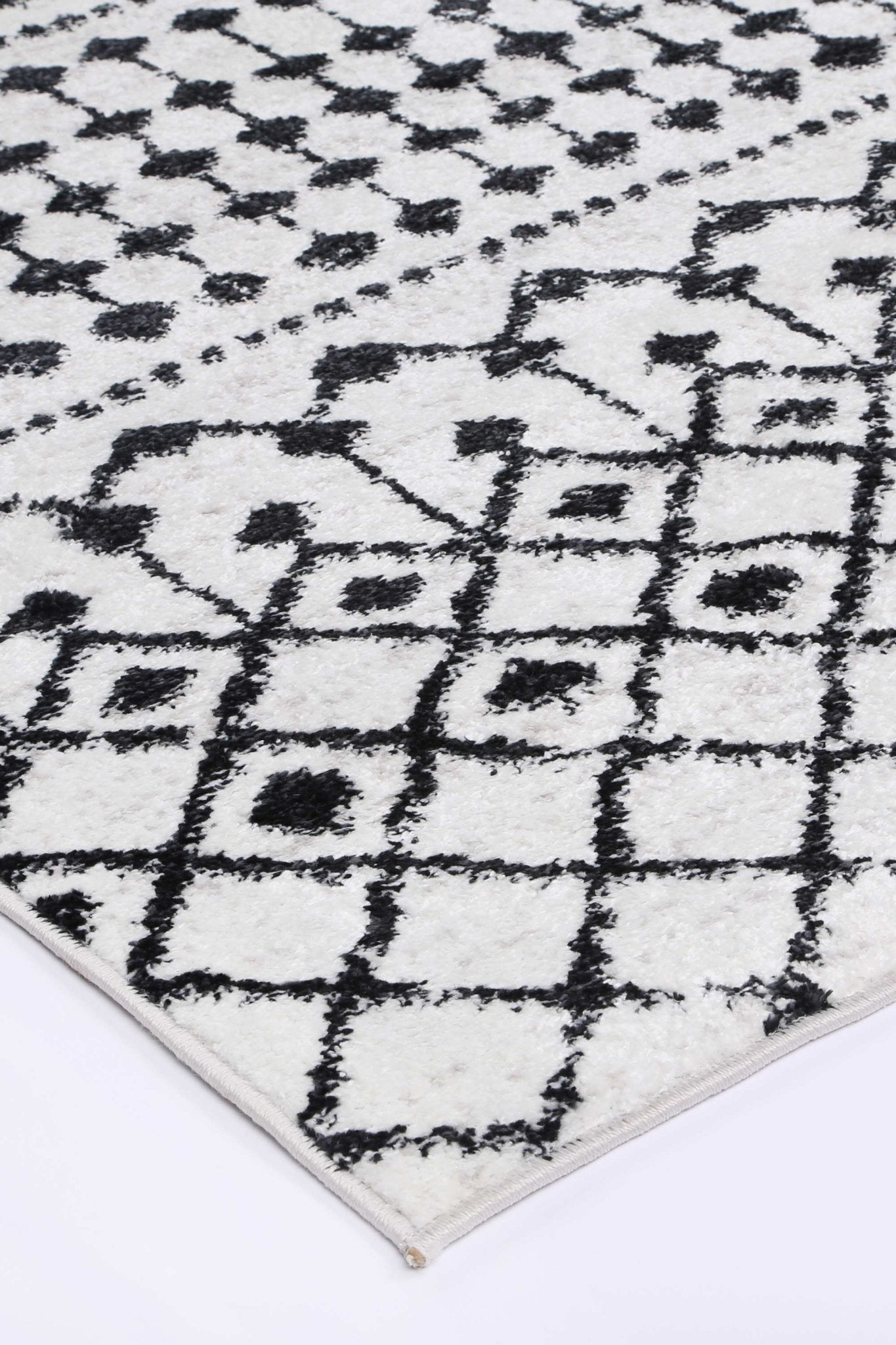 Black & Grey Bergen Nesrin Power Loomed Rug - Nova Rugs