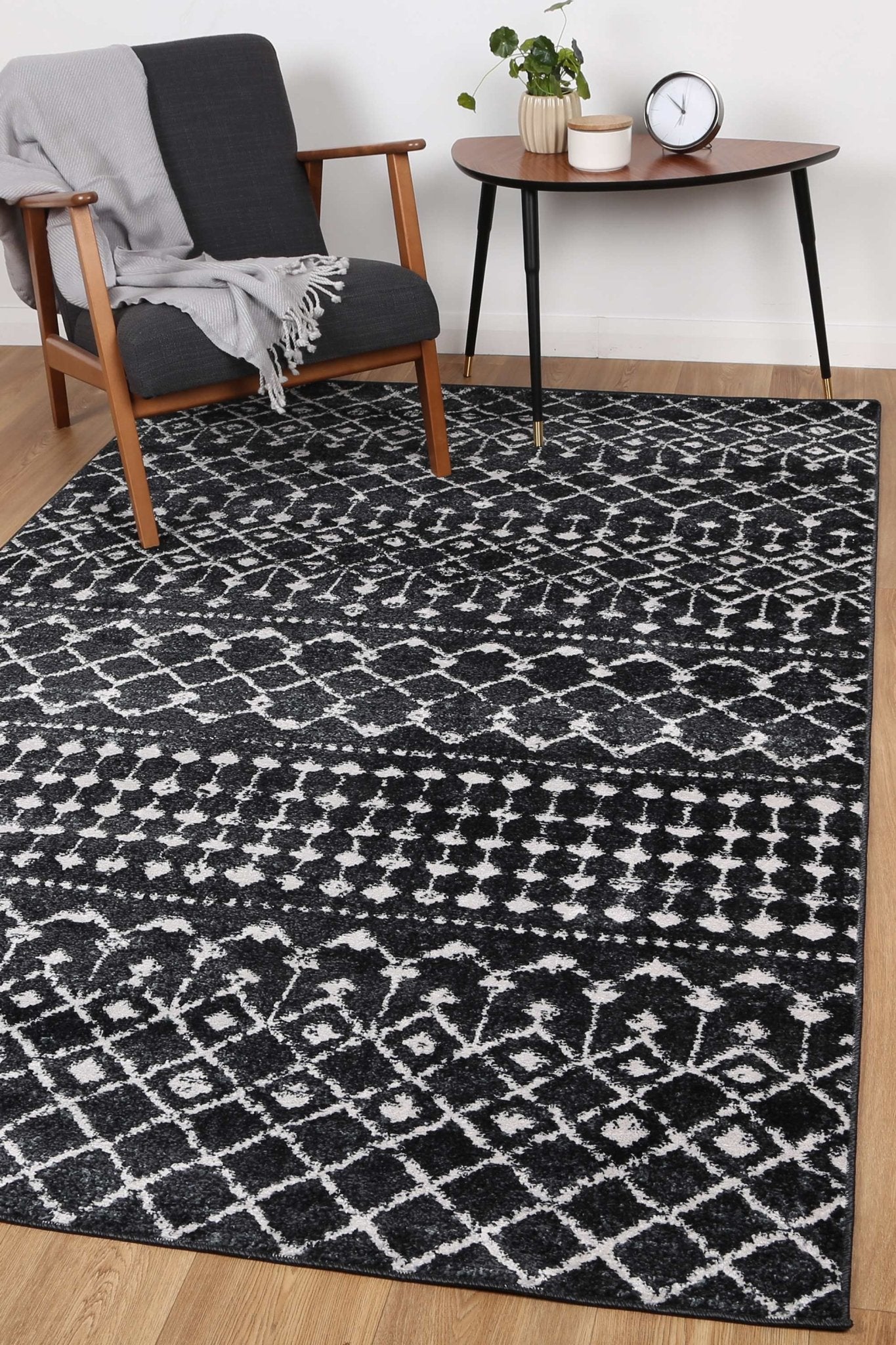 Black & Light Grey Bergen Reis Power Loomed Rug - Nova Rugs