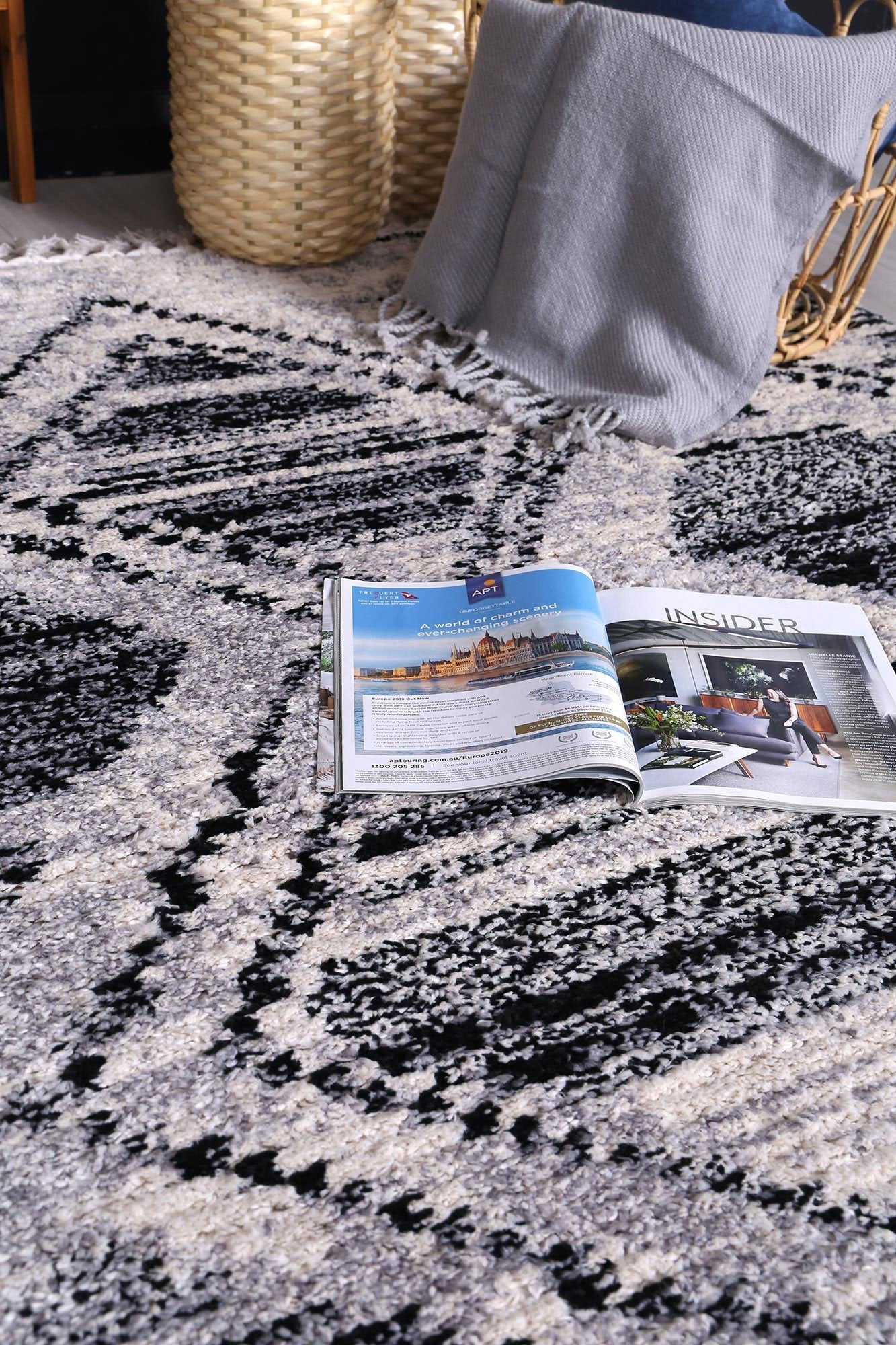 Black Myk Diamond Rug - Nova Rugs