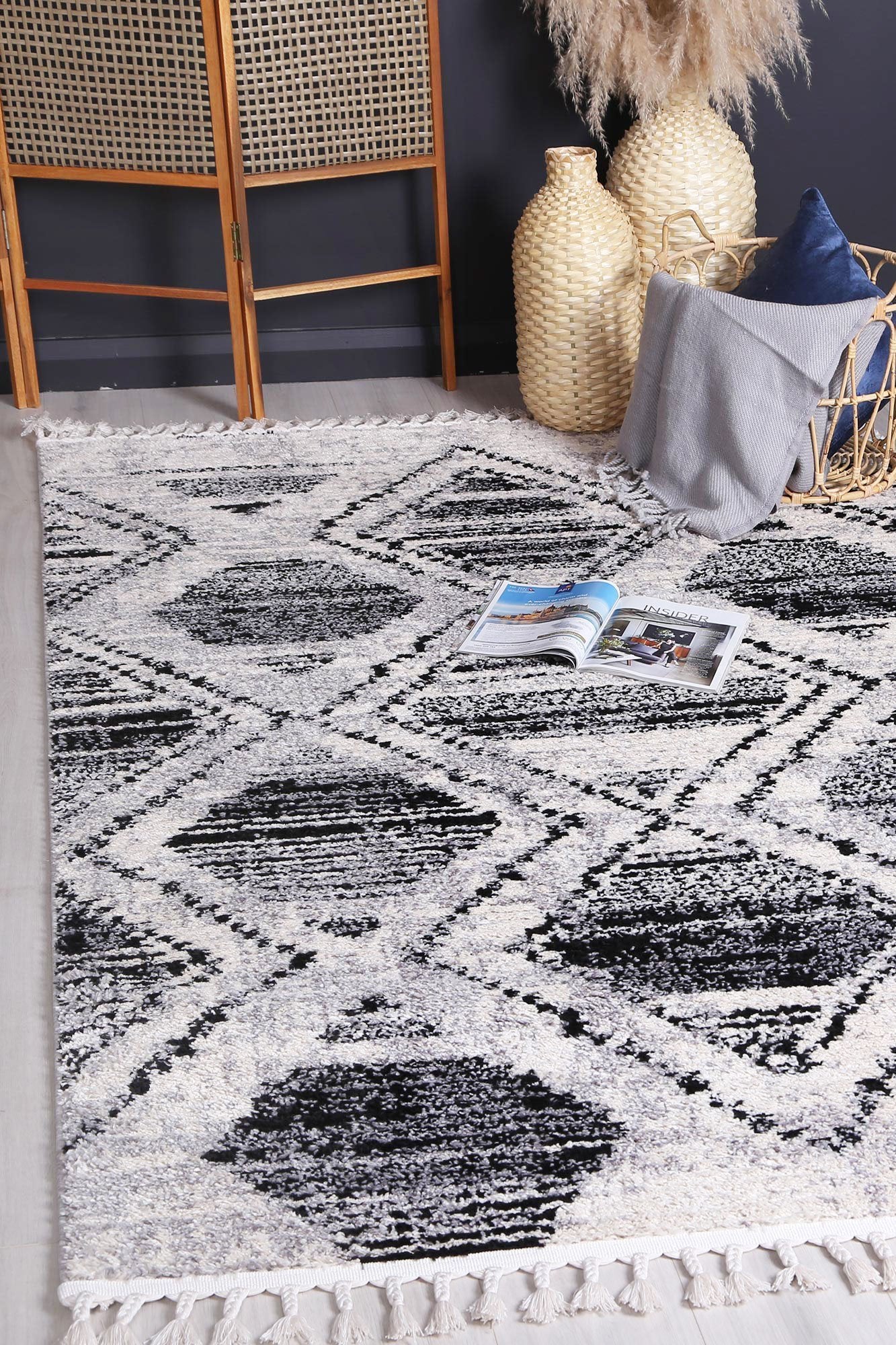 Black Myk Diamond Rug - Nova Rugs