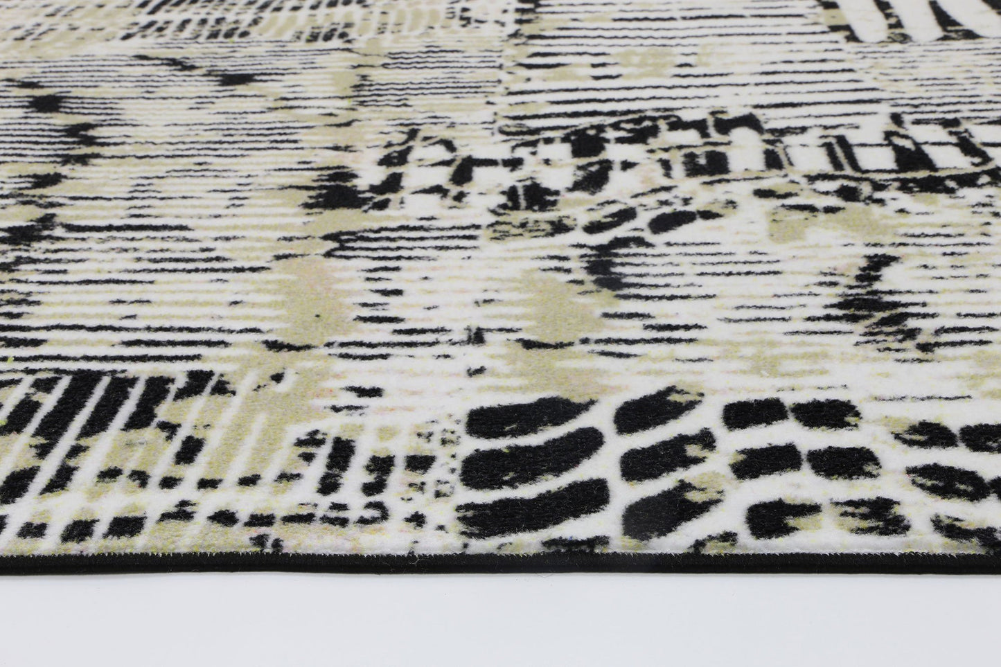 Black Patterned Power Loomed Rug - Nova Rugs