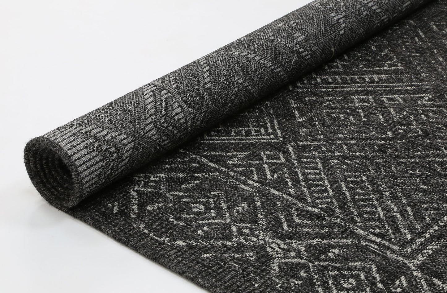 Black Polo Saundra Patio - Nova Rugs