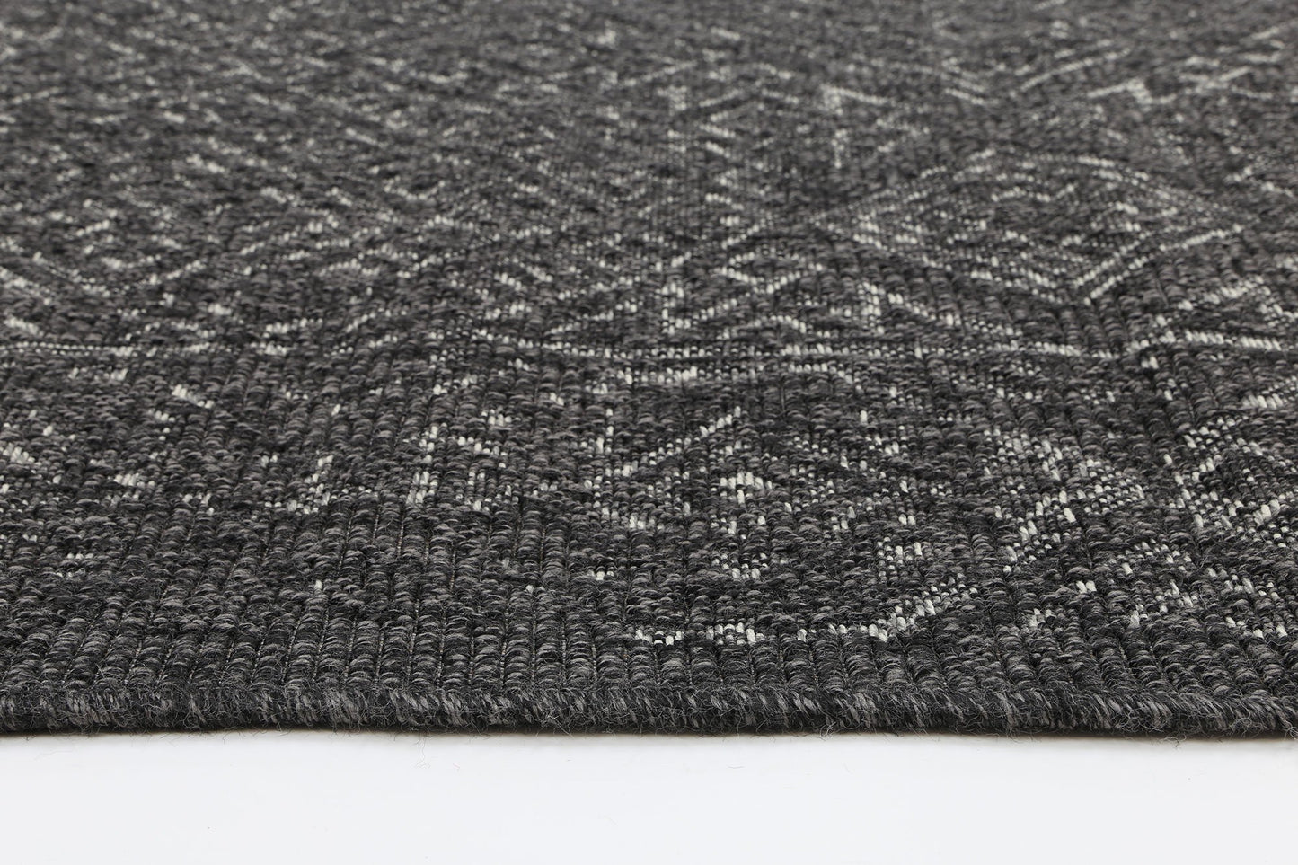 Black Polo Saundra Patio - Nova Rugs