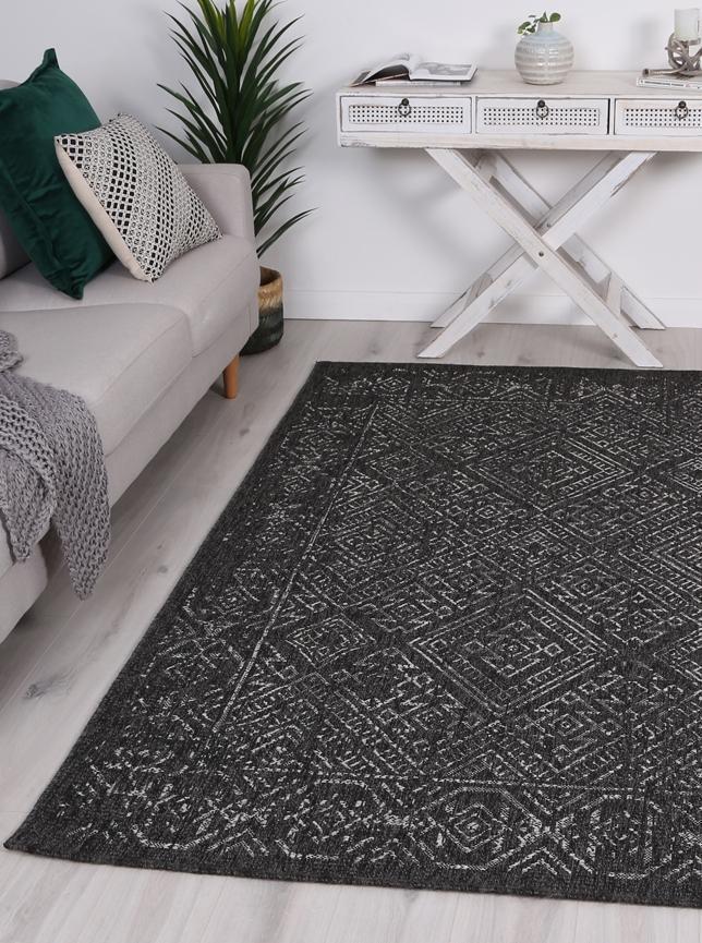 Black Polo Saundra Patio - Nova Rugs