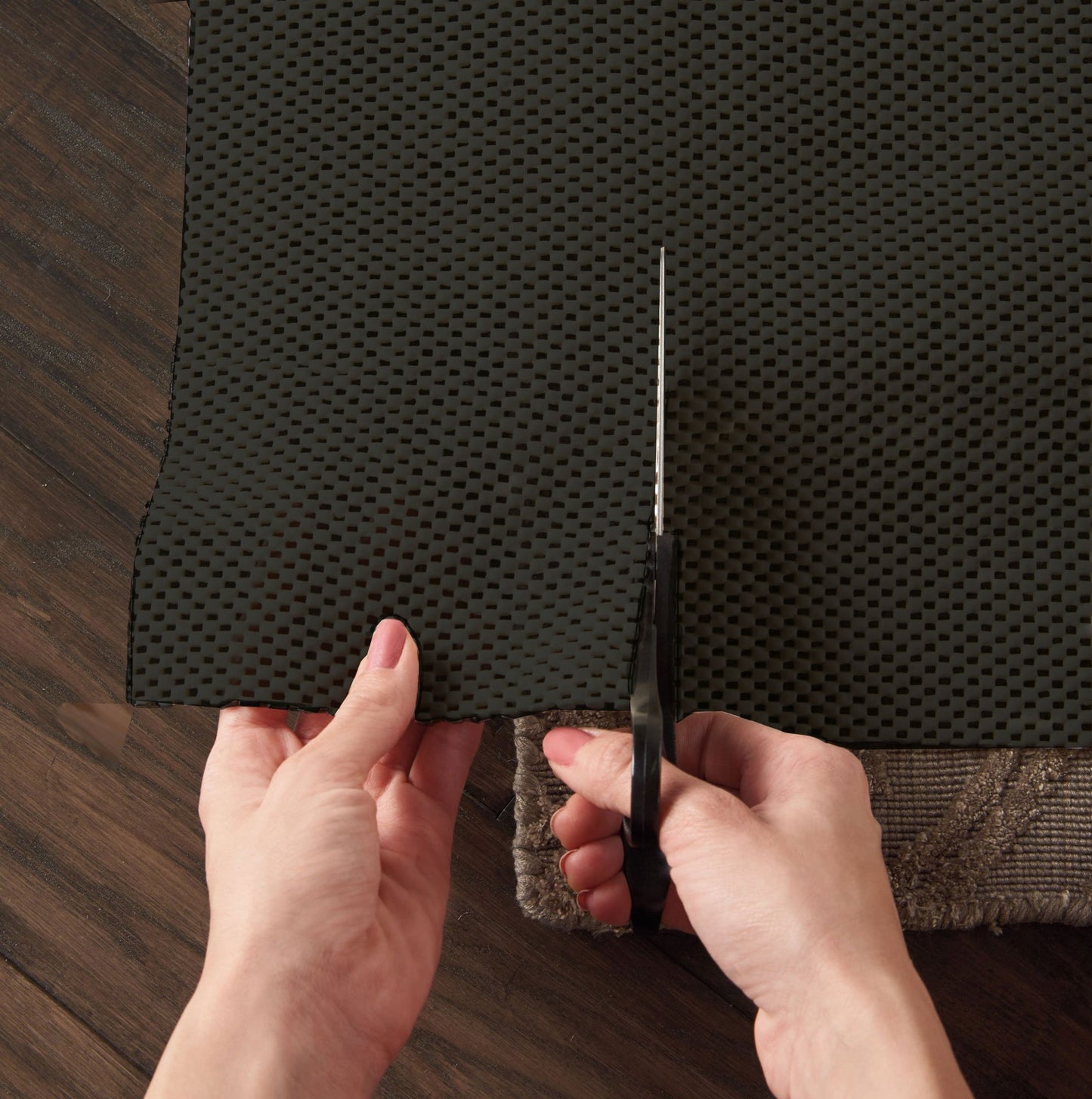 Black Sprague Rug Stopper 155cm x 220cm - Nova Rugs
