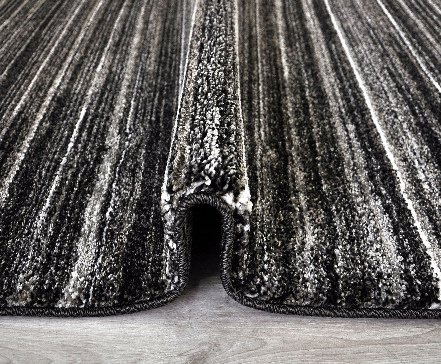 Bron Modern Rug, Black - Nova Rugs