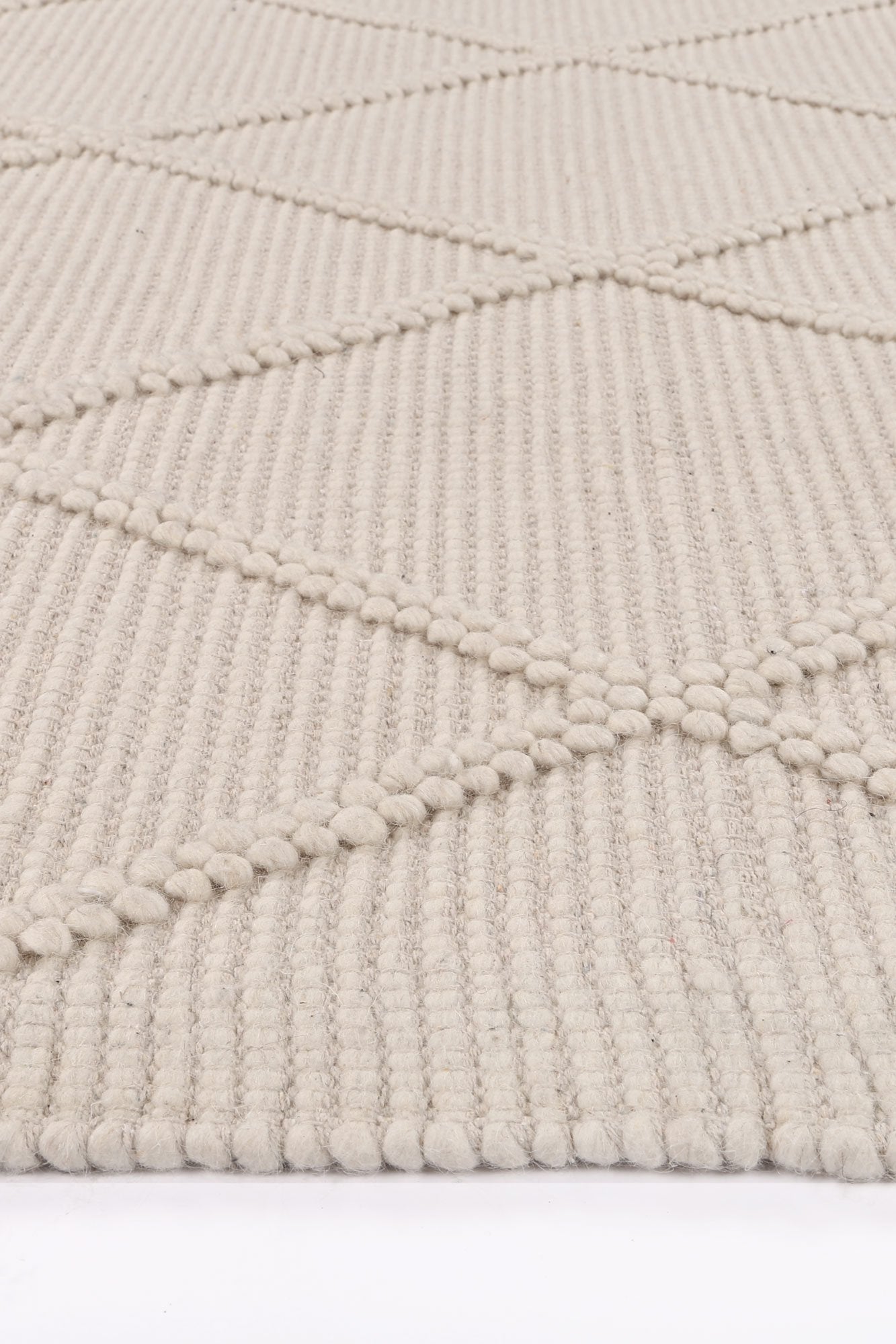 Cream Harsha Hand-Tufted Wool-Blend Rug - Nova Rugs