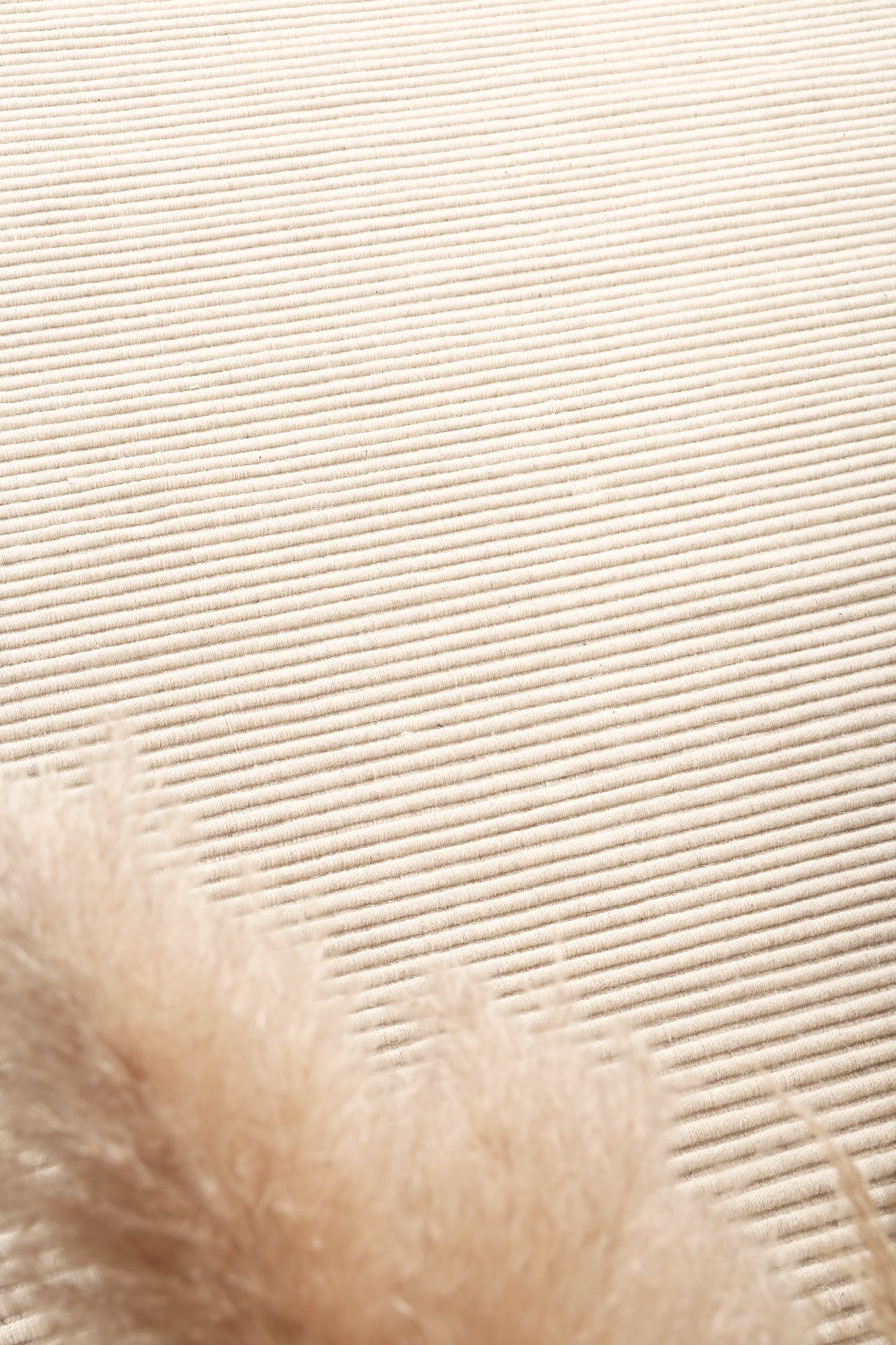 Cream Padma Hand-Tufted Wool-Blend Rug - Nova Rugs