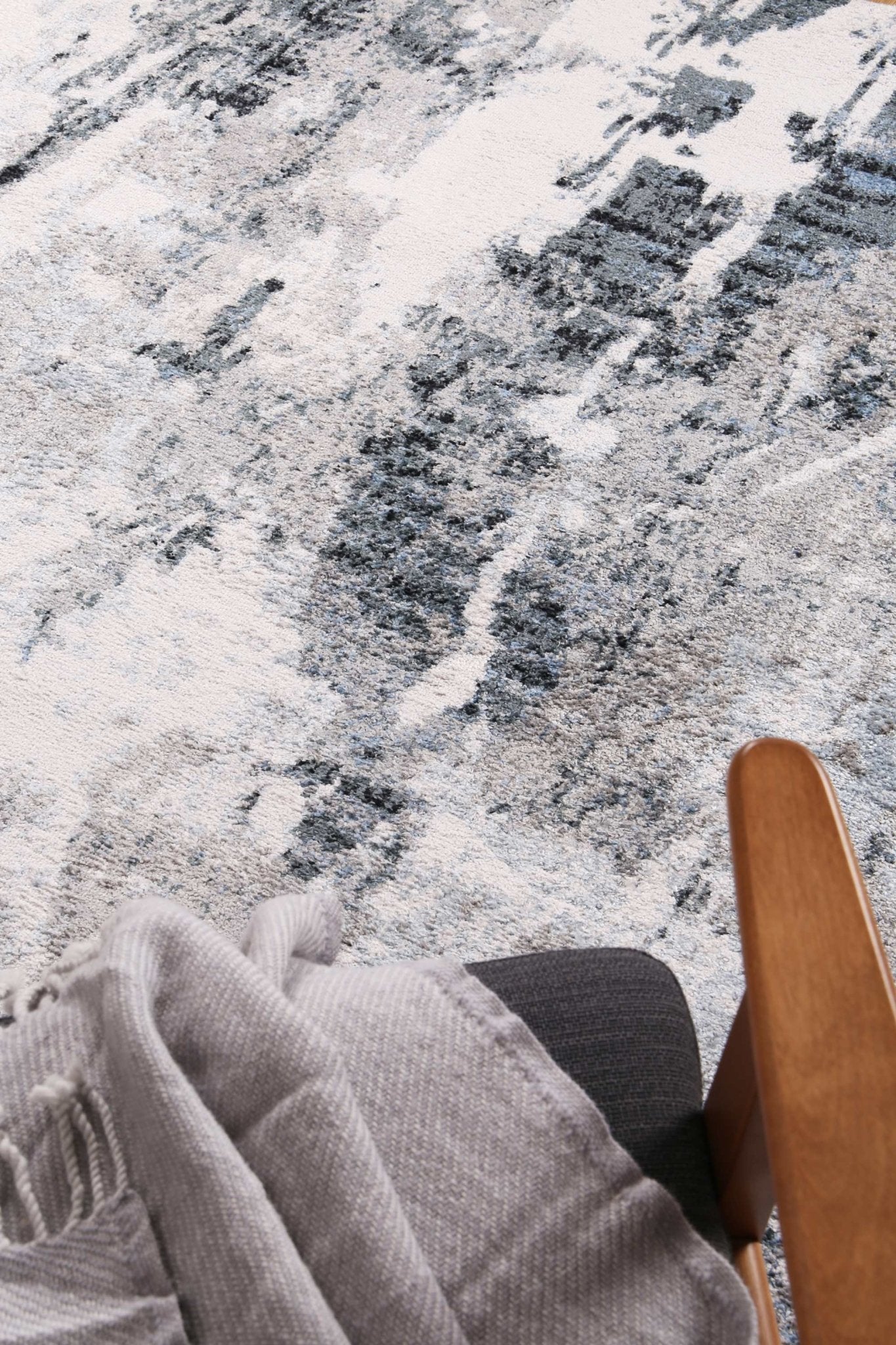 Ermina Modern Abstract Grey Rug - Nova Rugs