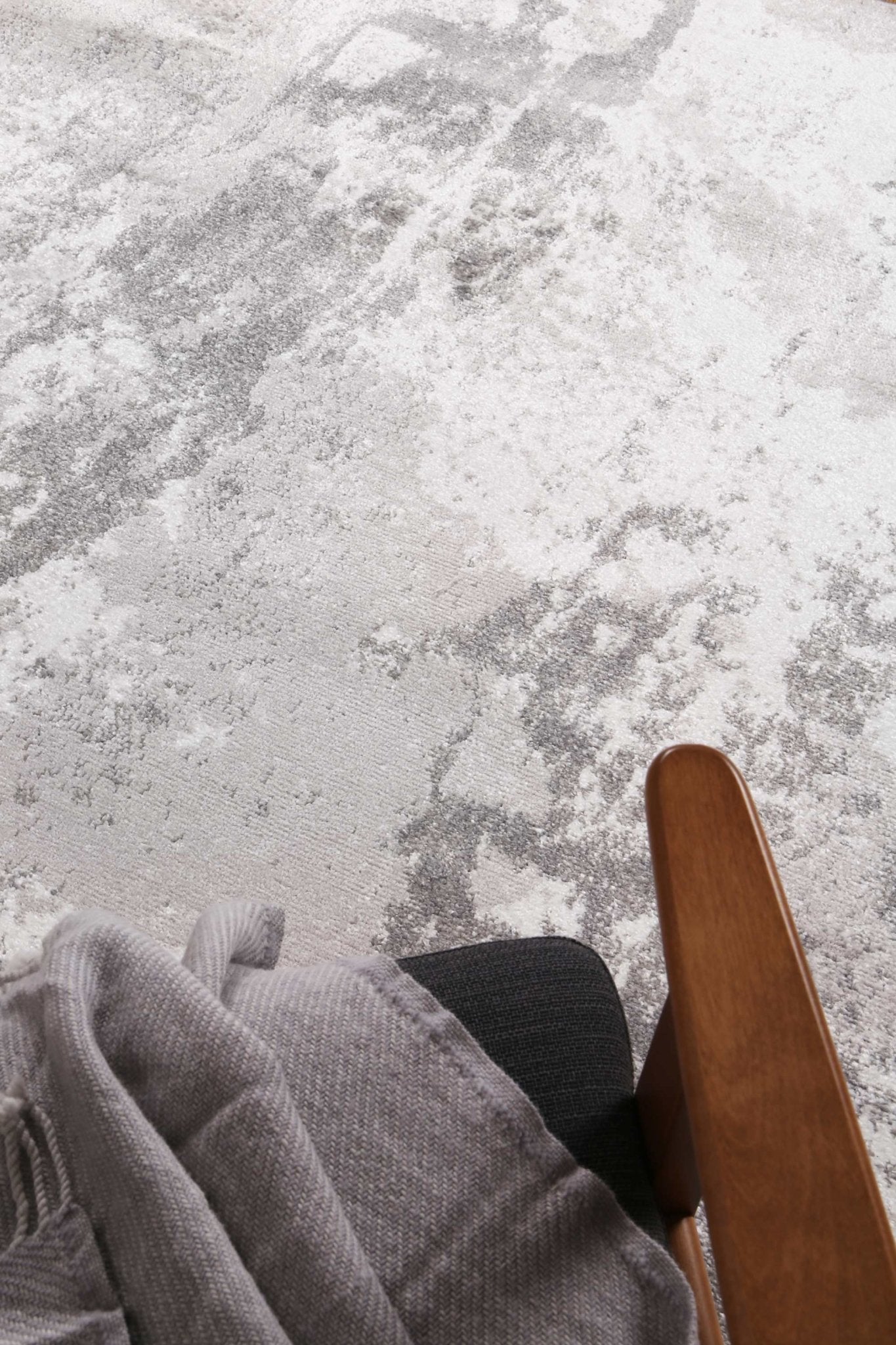 Ermina Modern Abstract Light Grey Rug - Nova Rugs