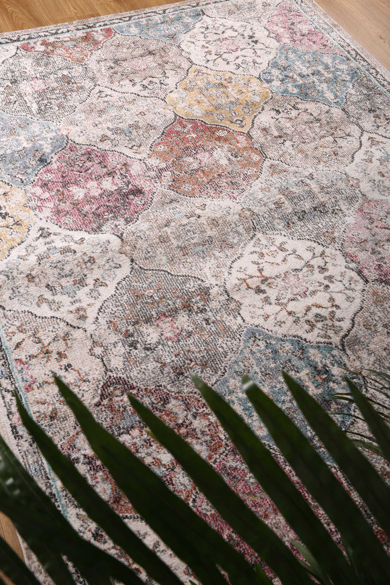 Ezra Multi Lantern Rug - Nova Rugs