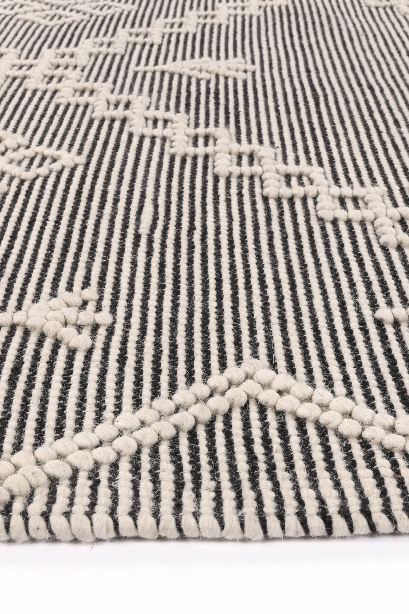 Grey & Cream Dipti Hand-Tufted Wool-Blend Rug - Nova Rugs