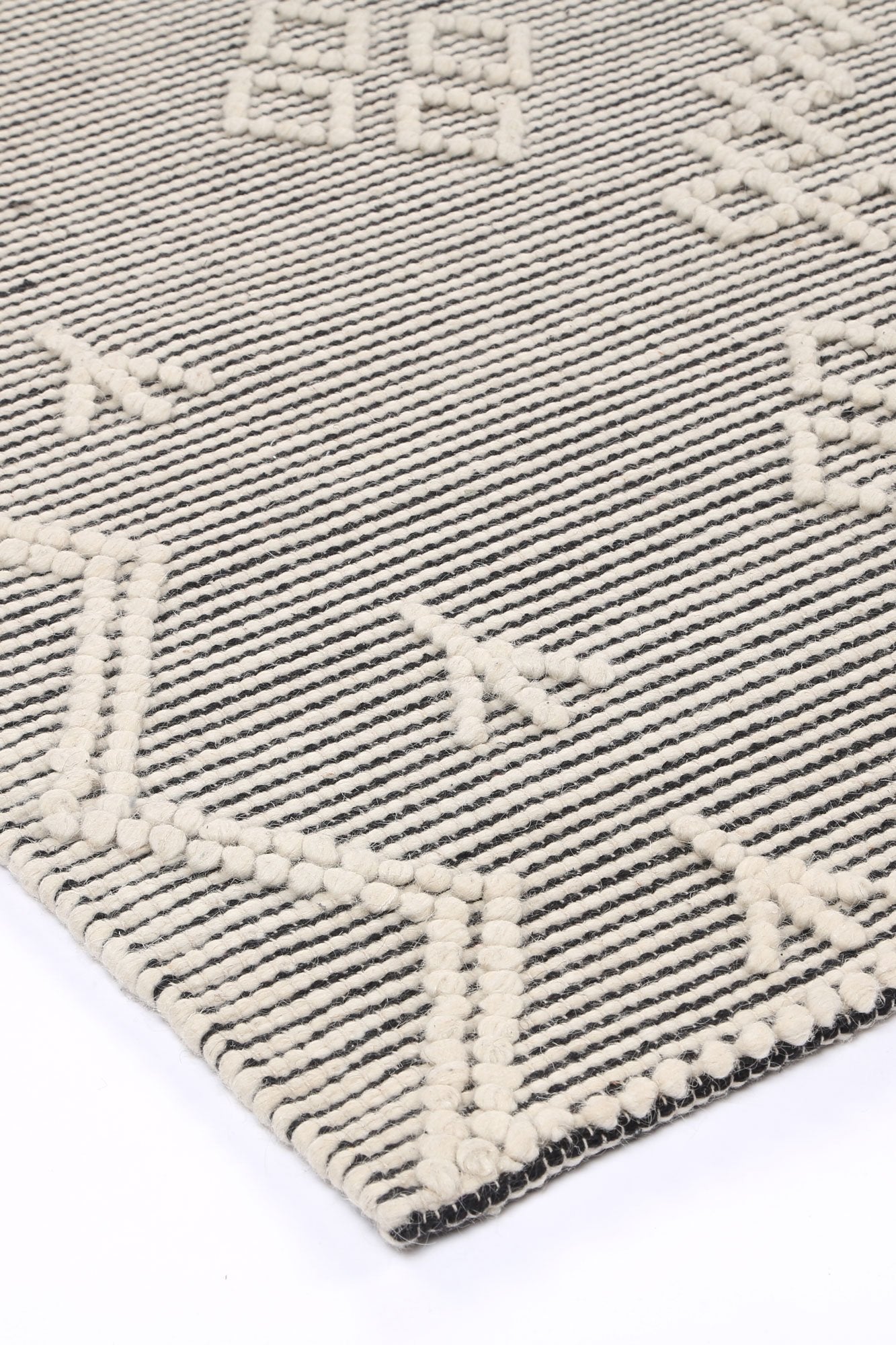Grey & Cream Dipti Hand-Tufted Wool-Blend Rug - Nova Rugs