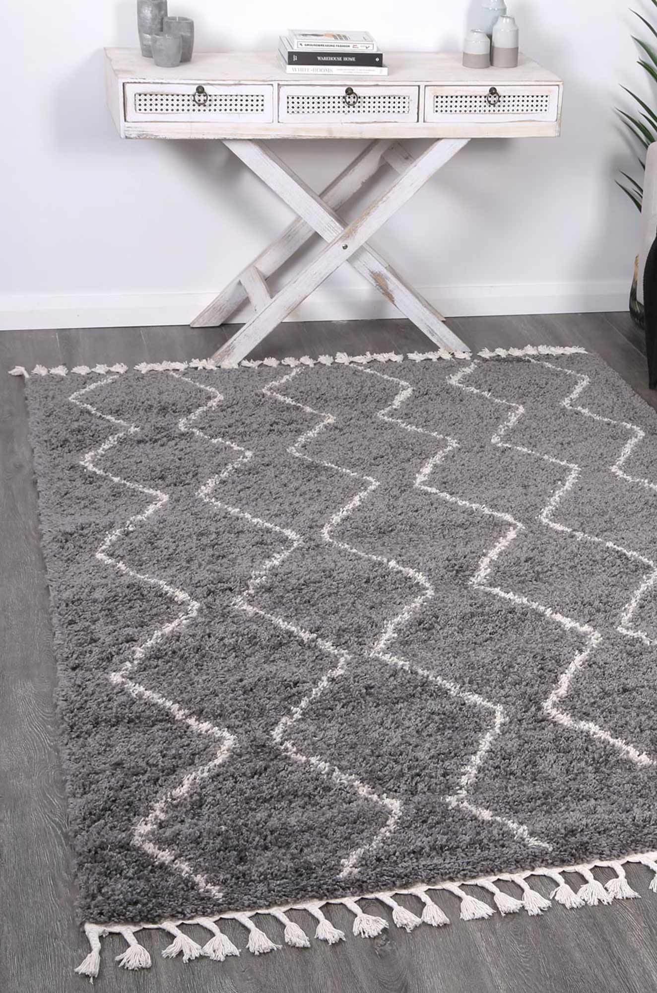 Raziya Shag Rug, Grey - Nova Rugs