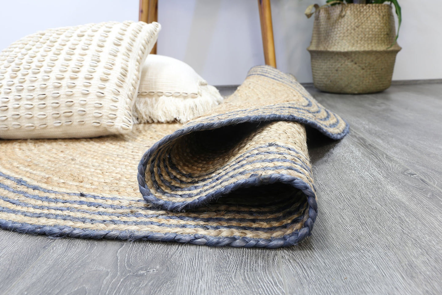 Rowan Round Jute Rug, Grey - Nova Rugs