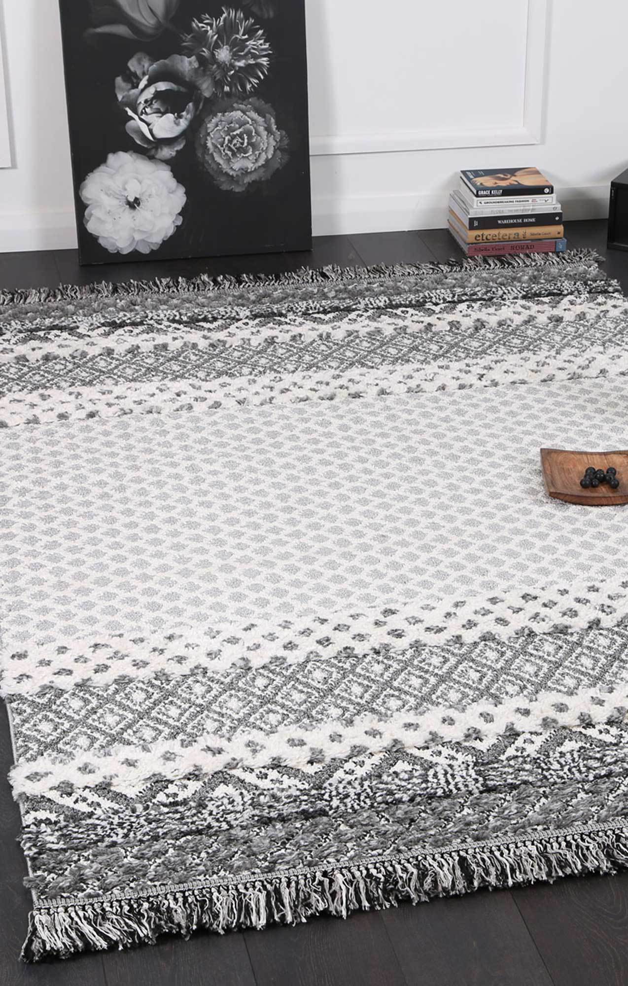 Slanie Tribal Rug - Nova Rugs
