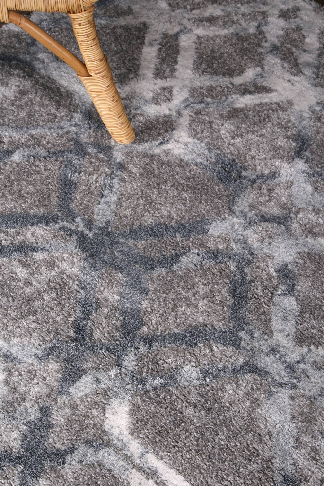 Yuzil Blue Lattice Rug - Nova Rugs