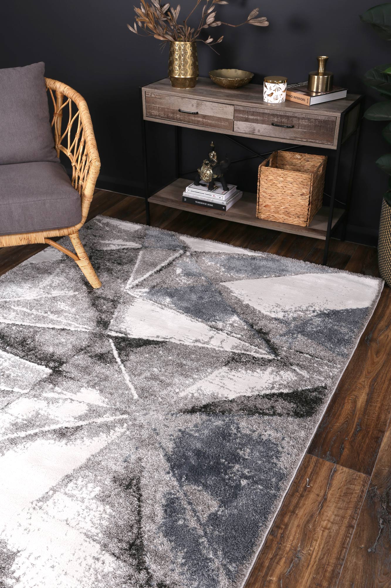 Yuzil Multi Triangle Abstract Rug - Nova Rugs