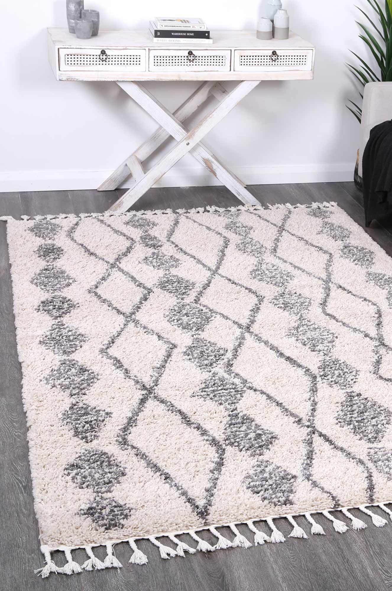 Zuriana Shag Rug, Cream / Silver - Nova Rugs