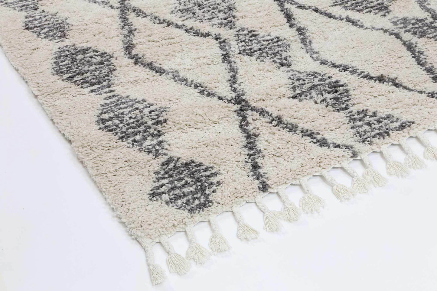 Zuriana Shag Rug, Cream / Silver - Nova Rugs