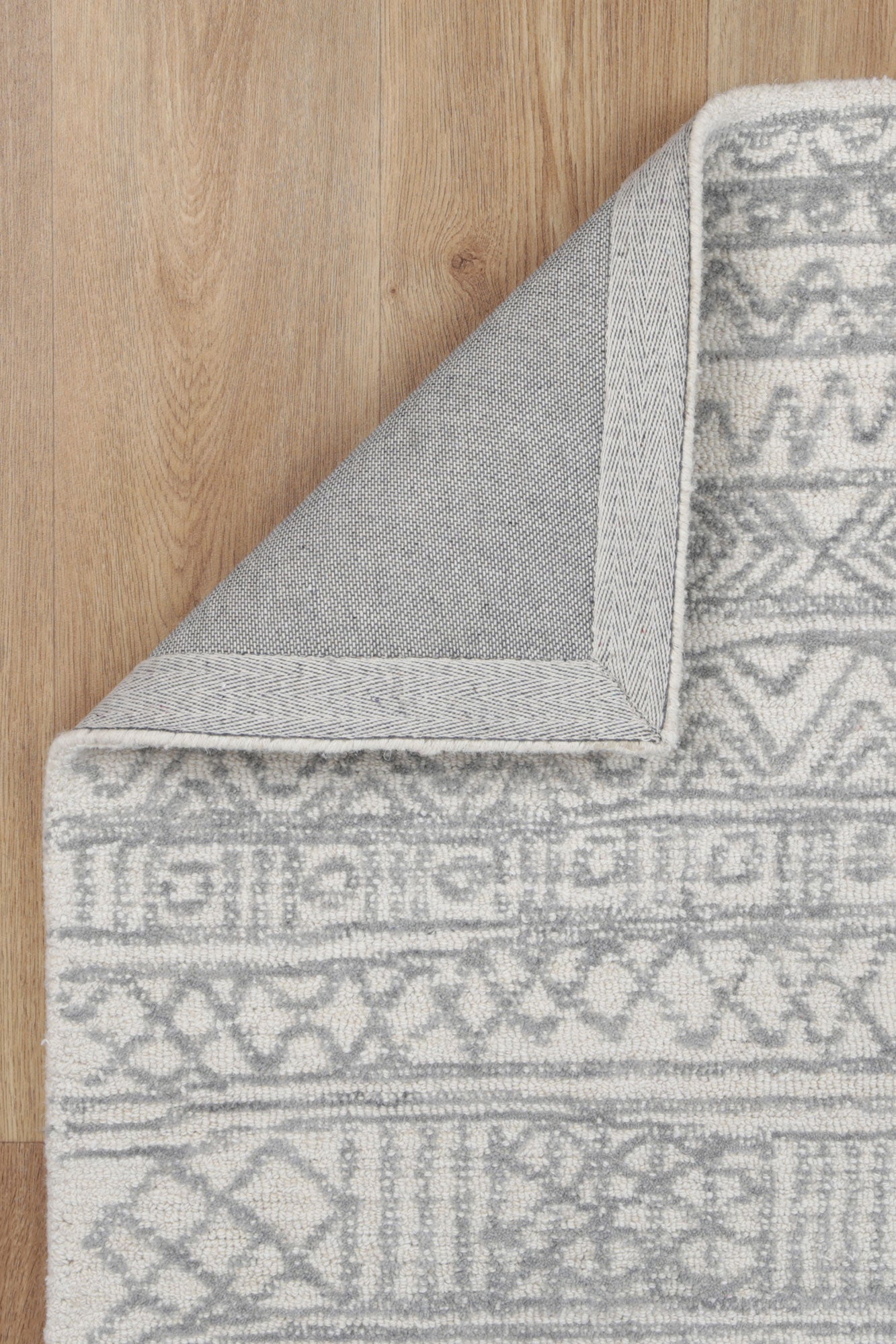 Posy Inca 01B Grey Wool Rug