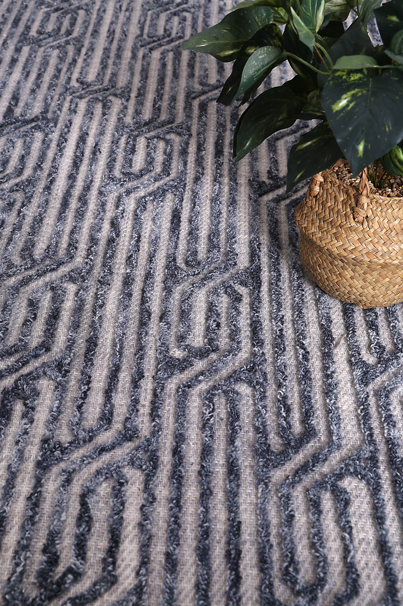 Mirabella Almeria Blue Contemporary Rug