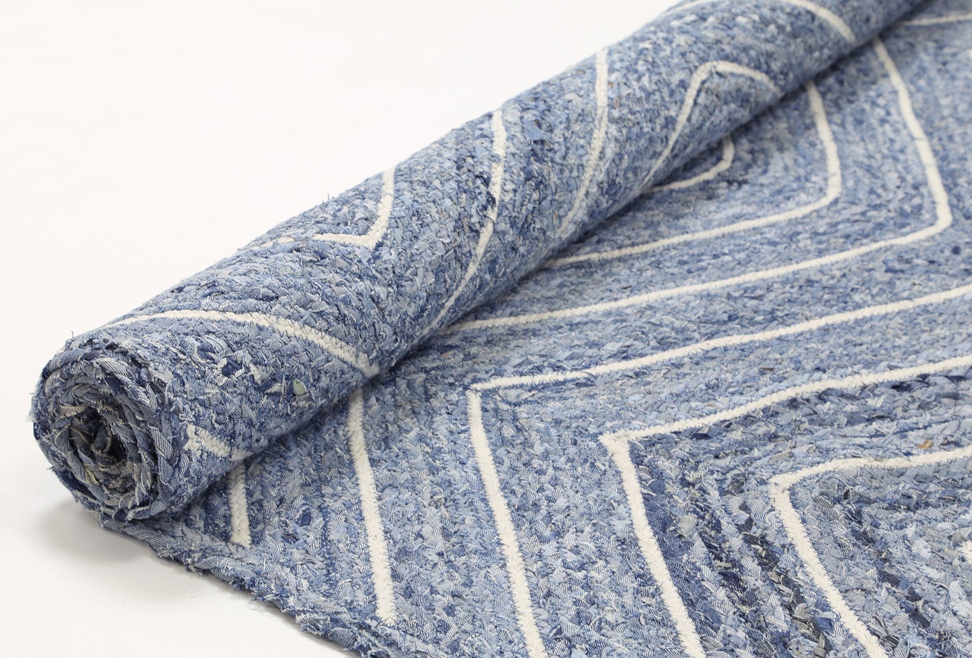 ARTISAN CHEVRON DENIM - Nova Rugs