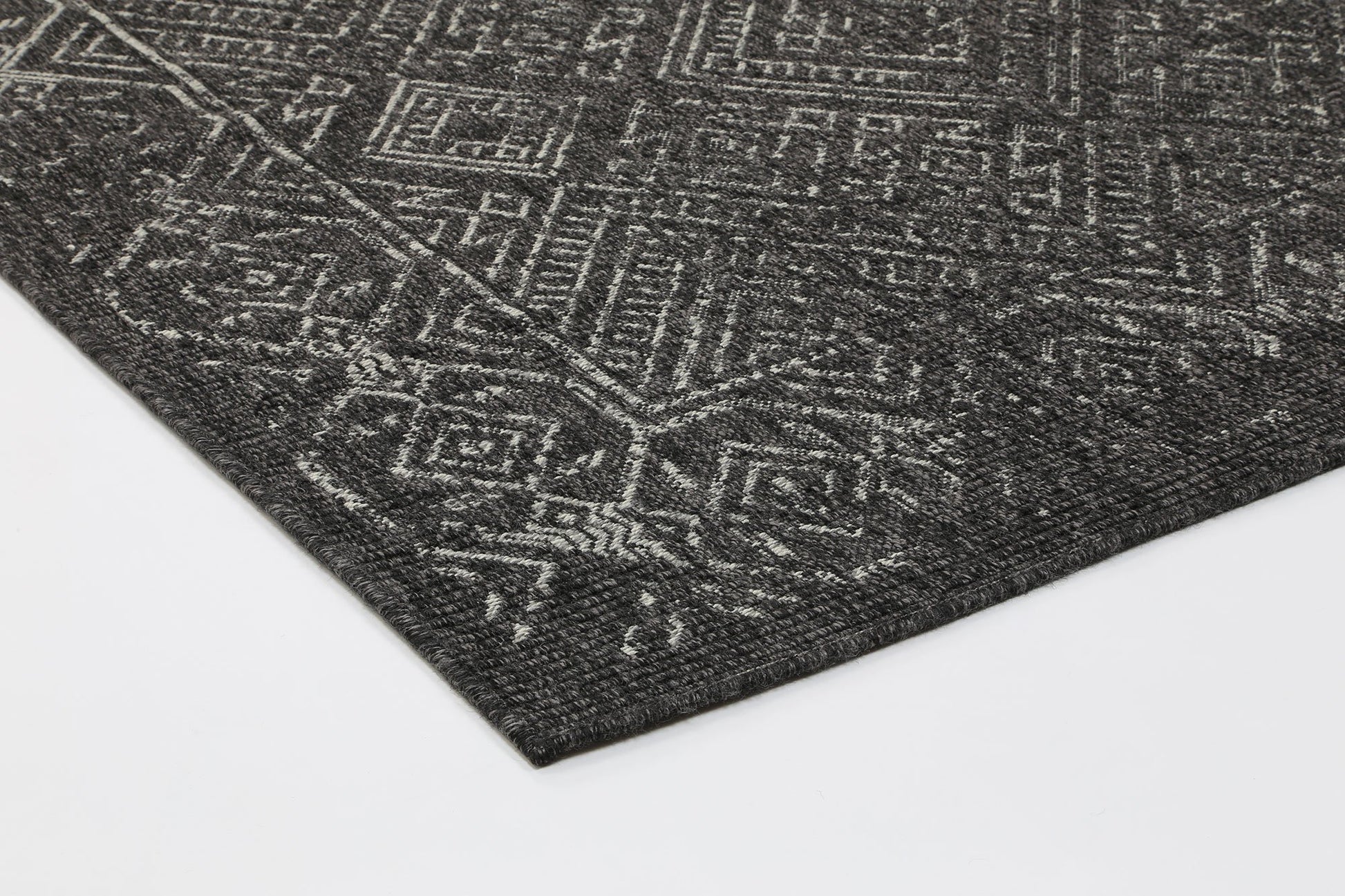 Black Polo Saundra Patio - Nova Rugs