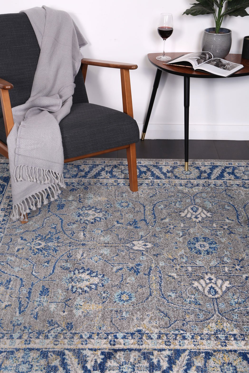 Grey & Navy Blue Delicate Oriental Rug - Nova Rugs